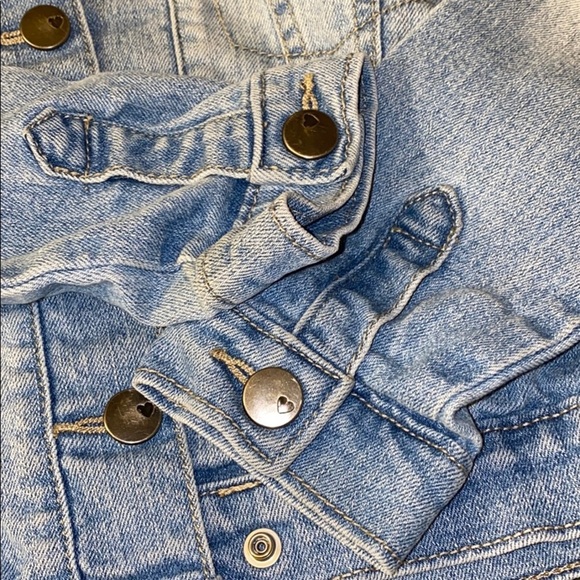 Place denim jacket - Picture 2 of 4